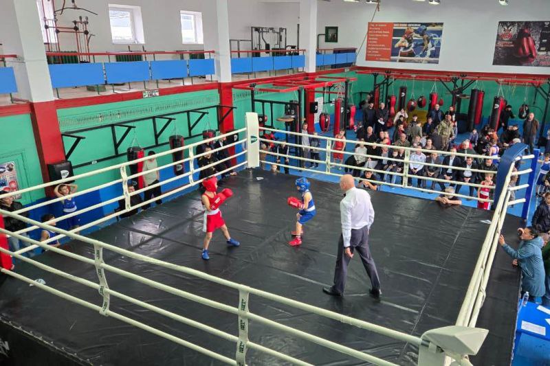 В Майском районе состоялся турнир по боксу, посвященный Дню сотрудника органов внутренних дел Российской Федерации В Майском районе состоялся турнир по боксу, посвященный Дню сотрудника органов внутренних дел Российской Федерации