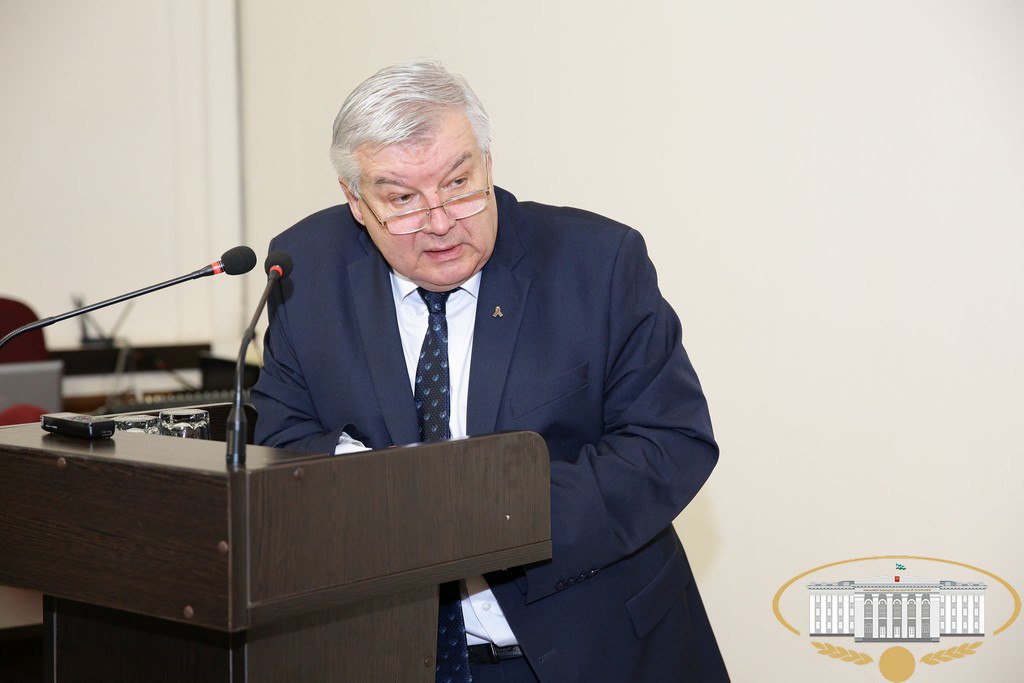 О ходе выполнения мероприятий по расселению граждан из аварийного жилищного фонда на территории Кабардино-Балкарии говорили на расширенном заседании Комитета Парламента КБР по строительству, жилищно-коммунальному хозяйству и... О ходе выполнения мероприятий по расселению граждан из аварийного жилищного фонда на территории Кабардино-Балкарии говорили на расширенном заседании Комитета Парламента КБР по строительству, жилищно-коммунальному хозяйству и...