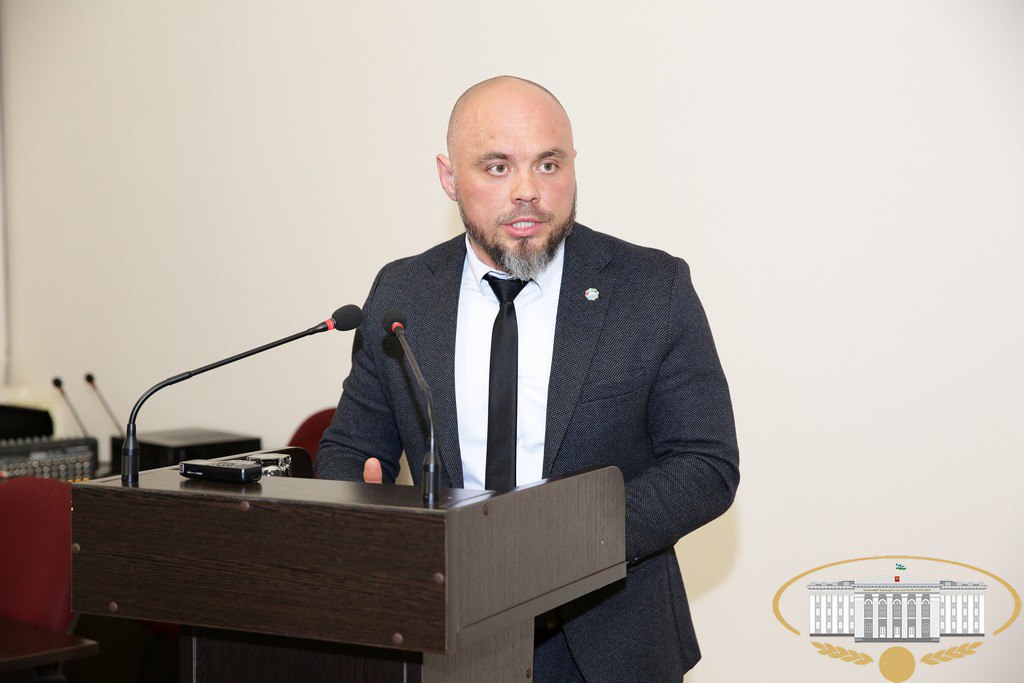 О ходе выполнения мероприятий по расселению граждан из аварийного жилищного фонда на территории Кабардино-Балкарии говорили на расширенном заседании Комитета Парламента КБР по строительству, жилищно-коммунальному хозяйству и... О ходе выполнения мероприятий по расселению граждан из аварийного жилищного фонда на территории Кабардино-Балкарии говорили на расширенном заседании Комитета Парламента КБР по строительству, жилищно-коммунальному хозяйству и...