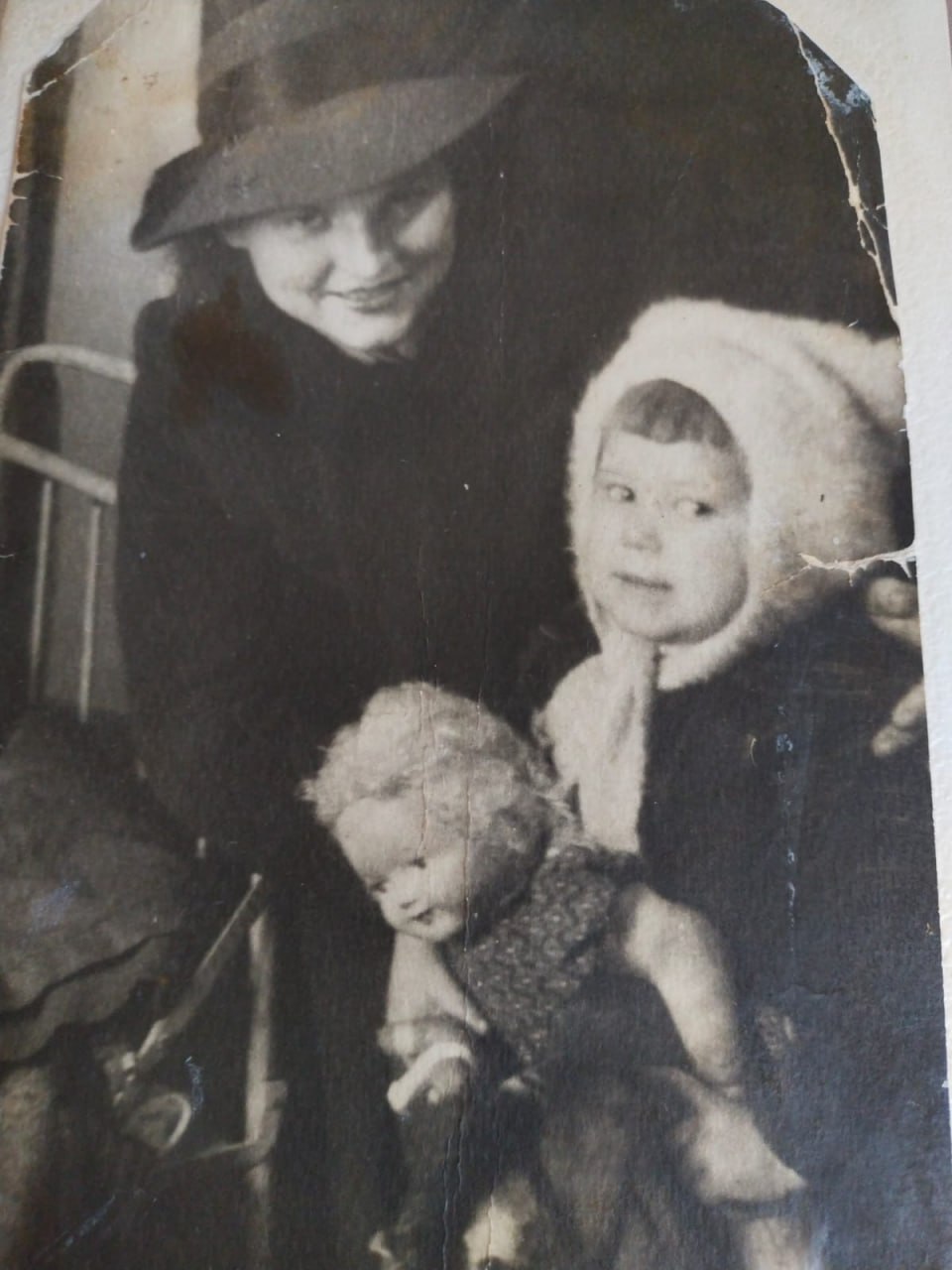 Пусть всегда будет мама!. По инициативе депутата Государственной Думы РФ, руководителя комитета по защите семьи, вопросам отцовства, материнства и детства, лидера Общероссийского общественного движения «Всероссийский женский... Пусть всегда будет мама!. По инициативе депутата Государственной Думы РФ, руководителя комитета по защите семьи, вопросам отцовства, материнства и детства, лидера Общероссийского общественного движения «Всероссийский женский...