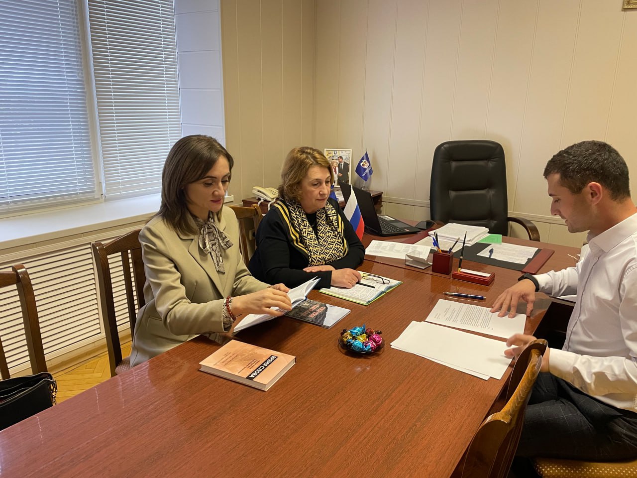 А вы знали, что каждое третье яблоко в торговых сетях России выращено в Кабардино-Балкарии? А вы знали, что каждое третье яблоко в торговых сетях России выращено в Кабардино-Балкарии?