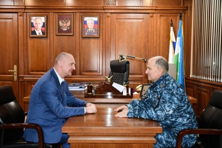 Начальник Управления на транспорте МВД России по Северо-Кавказскому федеральному округу, генерал-майор полиции Виктор Шметков осуществляет выезды в подчинённые подразделения с целью оценки принятых мер по обеспечению охраны...