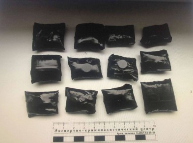 В Кабардино-Балкарии задержали двух жителей соседнего региона с крупной партией наркотиков