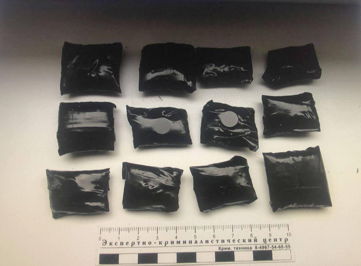 В Кабардино-Балкарии задержали двух жителей соседнего региона с крупной партией наркотиков