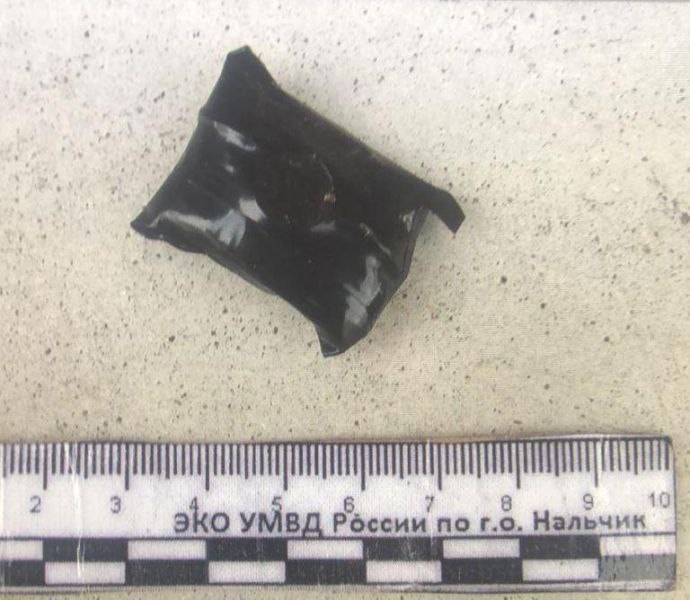 В Кабардино-Балкарии сотрудники полиции изъяли у жителей соседнего региона более 50 свертков с наркотическим средством В Кабардино-Балкарии сотрудники полиции изъяли у жителей соседнего региона более 50 свертков с наркотическим средством