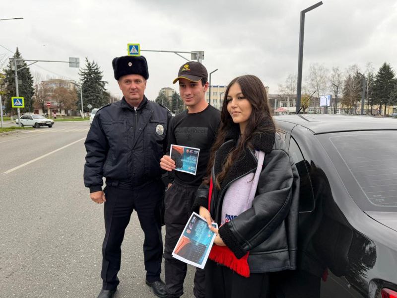 В День памяти жертв ДТП автоинспекторы и волонтеры призвали водителей Кабардино-Балкарии соблюдать ПДД В День памяти жертв ДТП автоинспекторы и волонтеры призвали водителей Кабардино-Балкарии соблюдать ПДД
