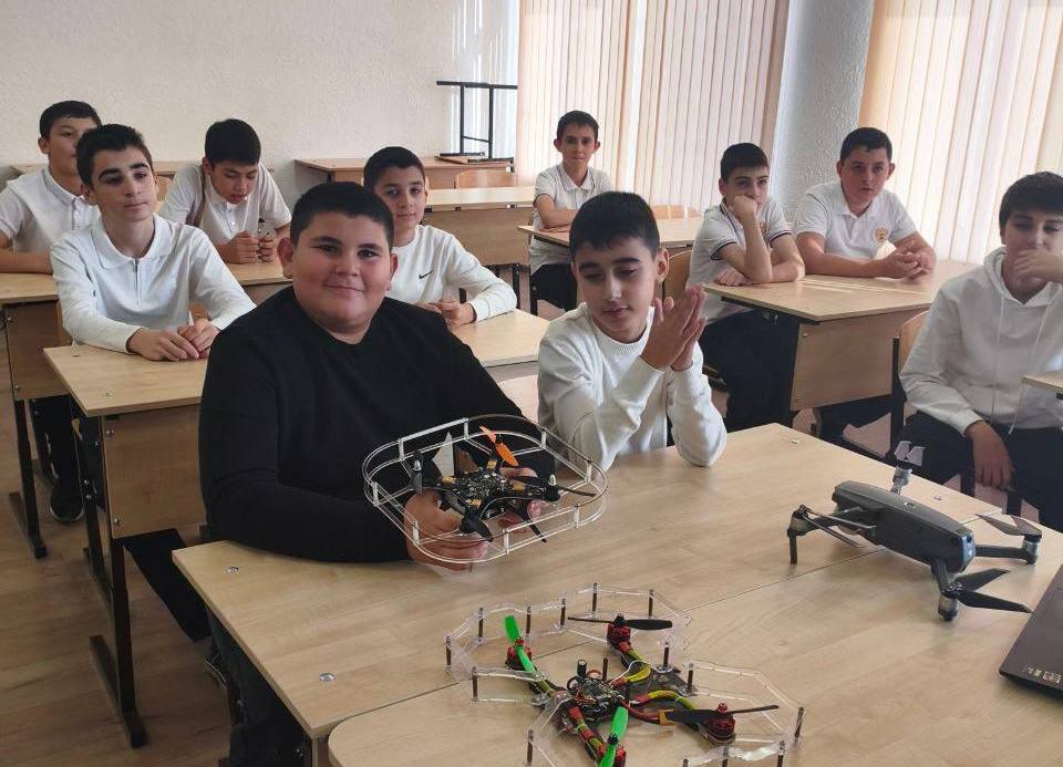 В Анзорее будут изучать робототехнику