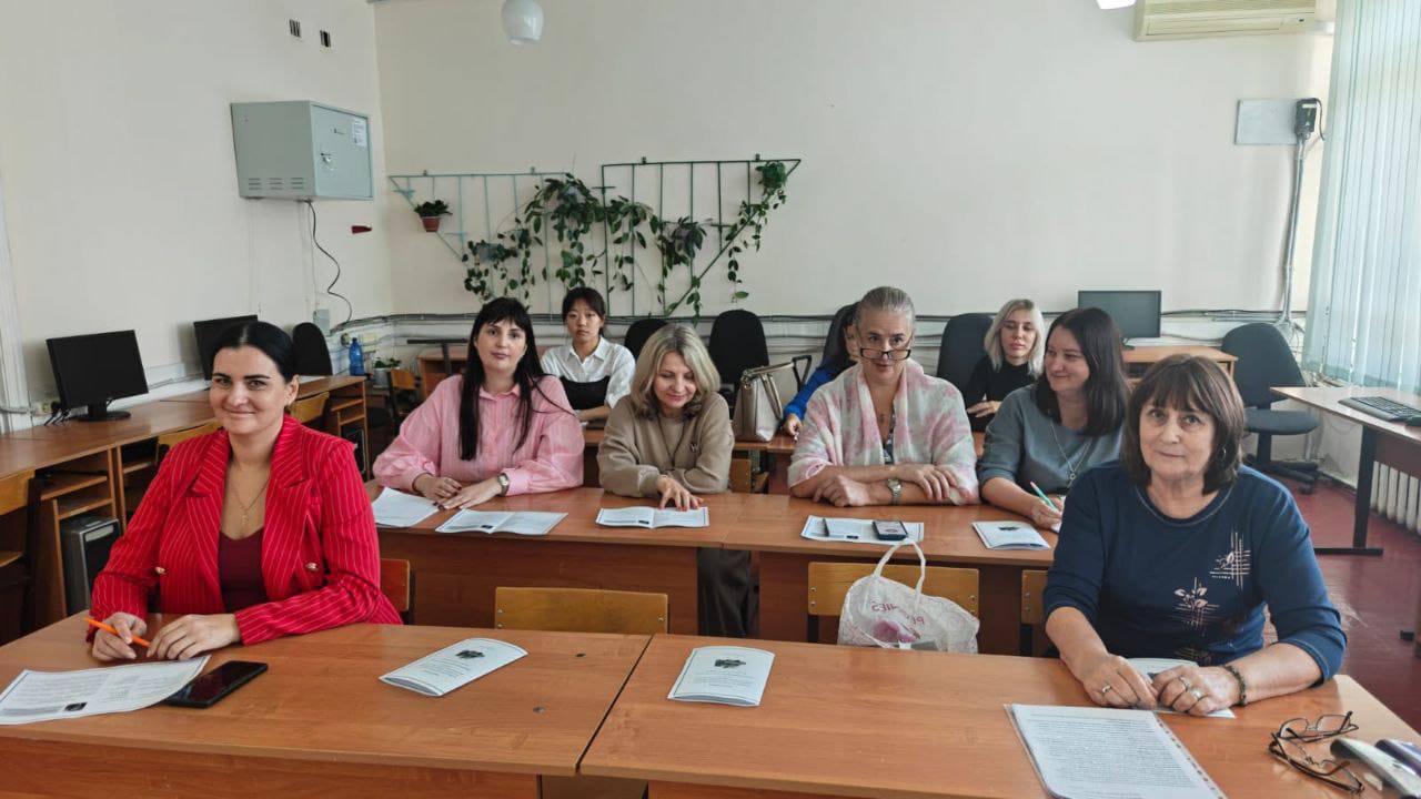 В МКОУ «СОШ №11» г.о. Прохладный состоялось совещание учителей истории и обществознания с инициативой открытия Школы молодого избирателя В МКОУ «СОШ №11» г.о. Прохладный состоялось совещание учителей истории и обществознания с инициативой открытия Школы молодого избирателя