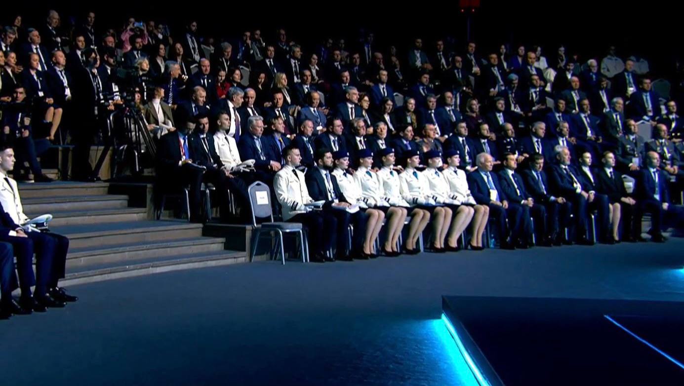 Сегодня в Москве Казбек Коков принял участие в XIX Международном форуме и выставке «Транспорт России», проходящих в рамках «Транспортной недели 2025» Сегодня в Москве Казбек Коков принял участие в XIX Международном форуме и выставке «Транспорт России», проходящих в рамках «Транспортной недели 2025»