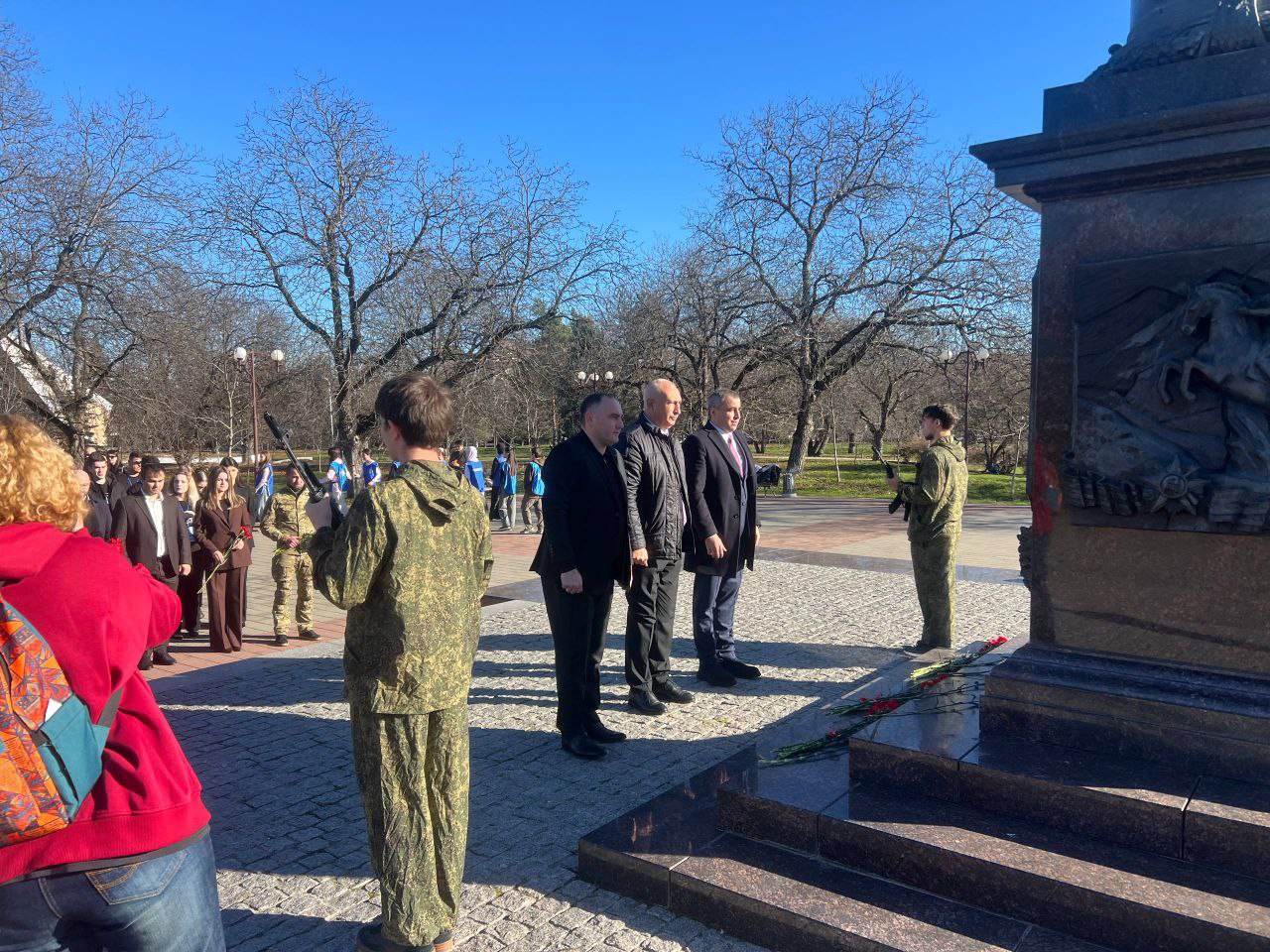 В Нальчике открылся международный молодежный форум «Наша общая Победа», который проходит в рамках проекта «Знакомство с российским Кавказом» В Нальчике открылся международный молодежный форум «Наша общая Победа», который проходит в рамках проекта «Знакомство с российским Кавказом»