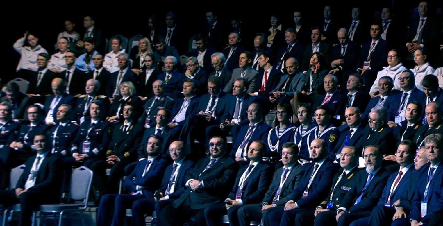 Сегодня в Москве Казбек Коков принял участие в XIX Международном форуме и выставке «Транспорт России», проходящих в рамках «Транспортной недели 2025» Сегодня в Москве Казбек Коков принял участие в XIX Международном форуме и выставке «Транспорт России», проходящих в рамках «Транспортной недели 2025»