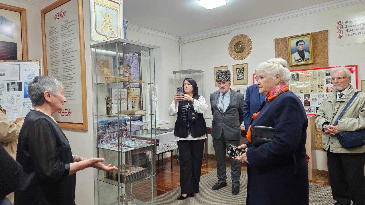 В Нальчике проходят юбилейные мероприятия, посвященные классику кабардинской литературы В Нальчике проходят юбилейные мероприятия, посвященные классику кабардинской литературы