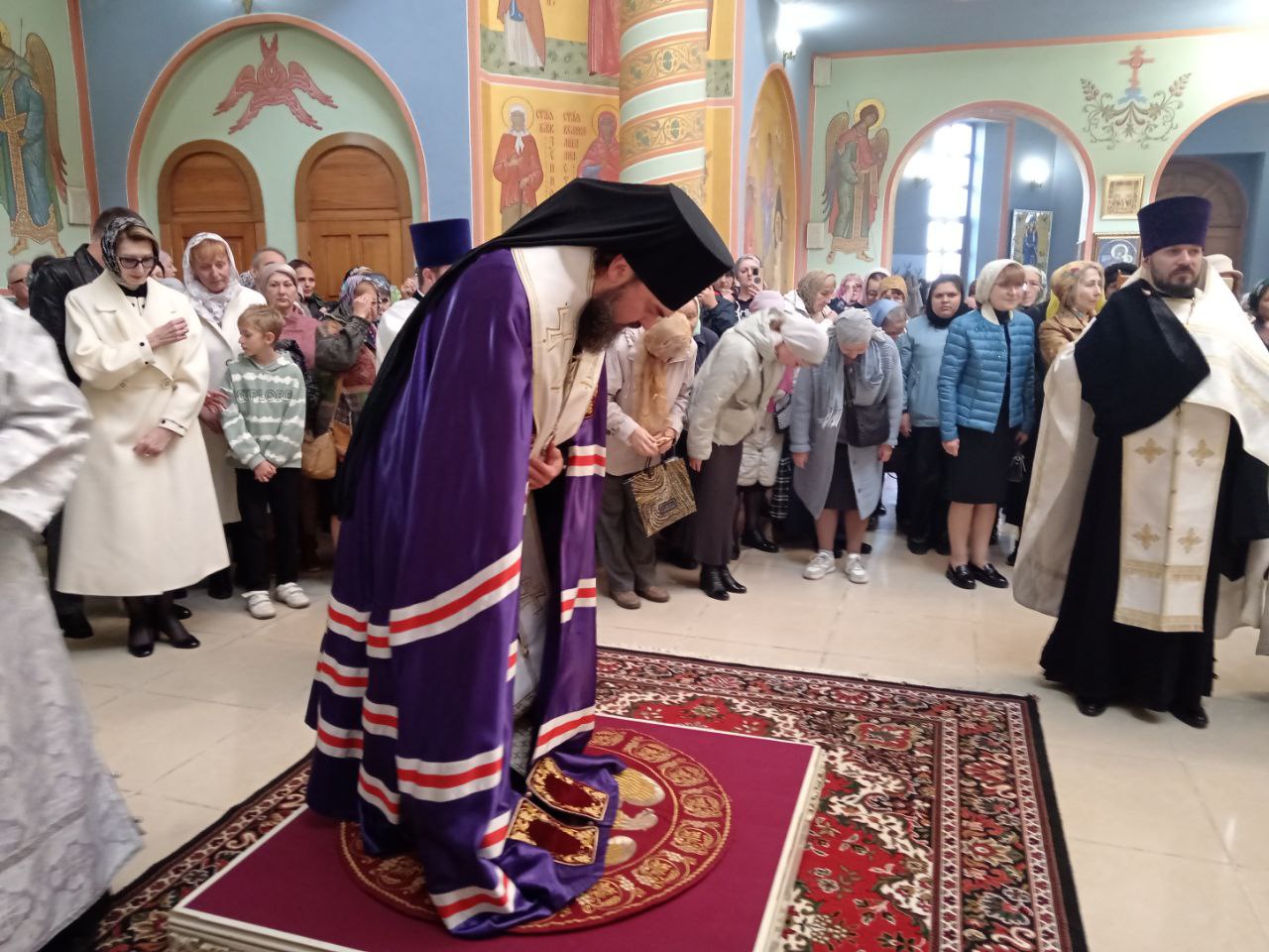 Собору Марии Магдалины передали мощи святого Иоанна Златоуста Собору Марии Магдалины передали мощи святого Иоанна Златоуста