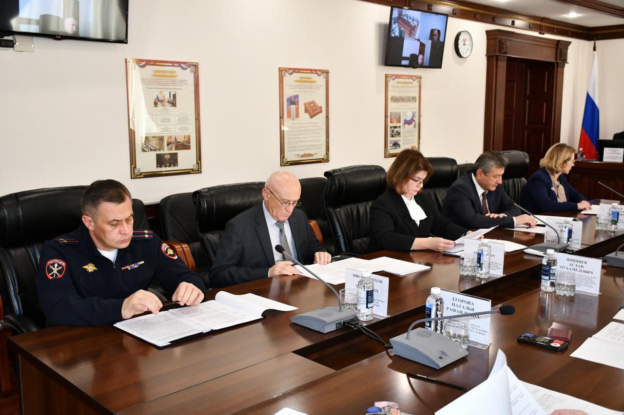 На межведомственном совещании в МВД по КБР обсуждены вопросы профилактики преступлений и правонарушений среди несовершеннолетних На межведомственном совещании в МВД по КБР обсуждены вопросы профилактики преступлений и правонарушений среди несовершеннолетних