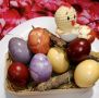 Творим красоту: 3 экологичных способа окрашивания пасхальных яиц