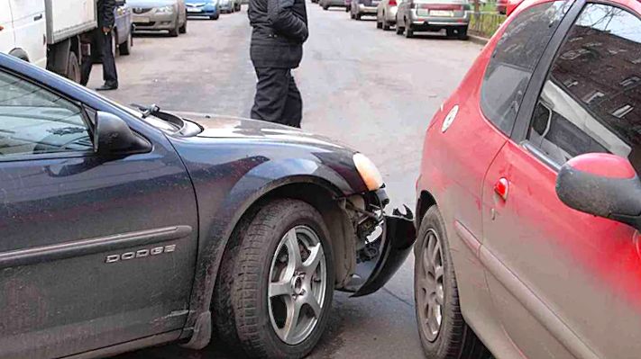 Новый поворот в правоприменении: машины с ДТП можно перемещать