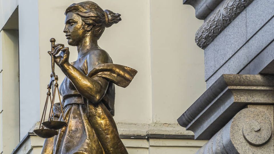 Спор о роялти: нужно ли платить за использование отмененного патента?