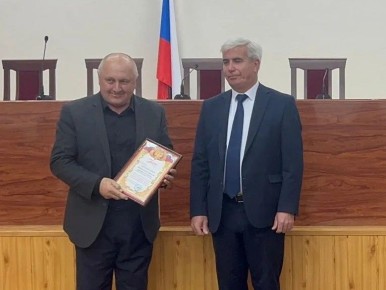 В Эльбрусском полицейские приняли участие в награждении победителей конкурса «Лучший народный дружинник»