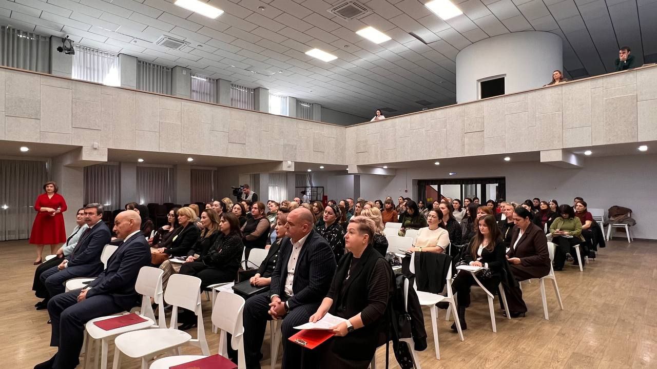 В Нальчике проходит стратегическая сессия с участием специалистов органов опеки и попечительства В Нальчике проходит стратегическая сессия с участием специалистов органов опеки и попечительства