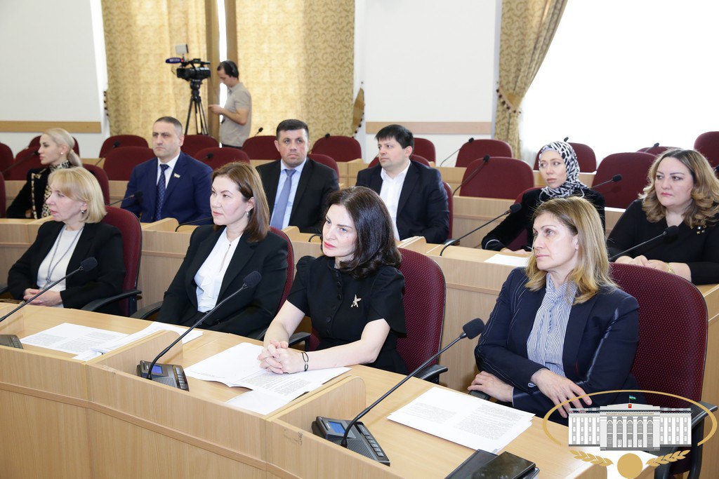 По инициативе Комитета Парламента КБР по труду, социальной политике, здравоохранению и делам ветеранов состоялось заседание "круглого стола" на тему "Об организации оказания высокотехнологичной и специализированной... По инициативе Комитета Парламента КБР по труду, социальной политике, здравоохранению и делам ветеранов состоялось заседание "круглого стола" на тему "Об организации оказания высокотехнологичной и специализированной...