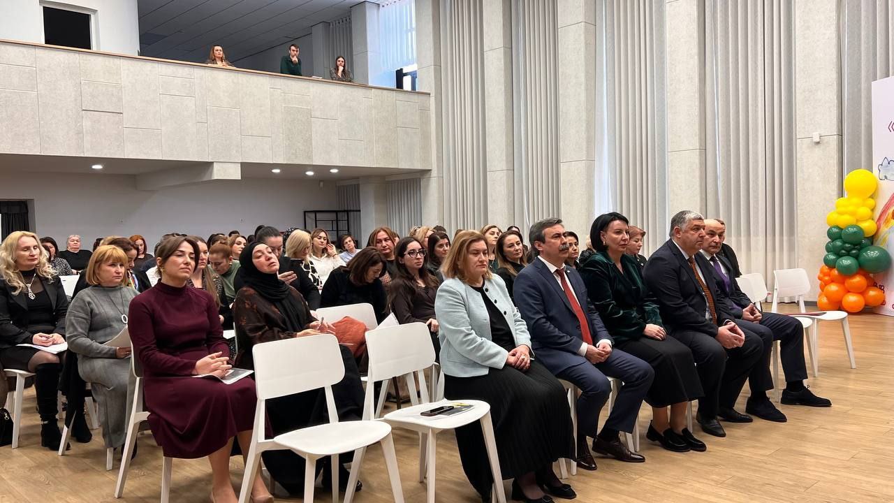 В Нальчике проходит стратегическая сессия с участием специалистов органов опеки и попечительства В Нальчике проходит стратегическая сессия с участием специалистов органов опеки и попечительства