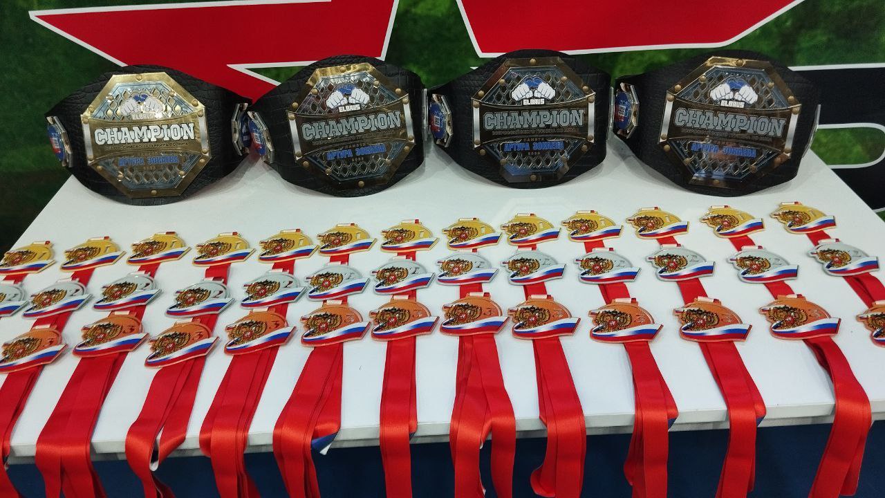 В Универсальном спорткомплексе проходит ежегодный турнир по ММА памяти мастера спорта СССР по боксу Артура Зокаева В Универсальном спорткомплексе проходит ежегодный турнир по ММА памяти мастера спорта СССР по боксу Артура Зокаева