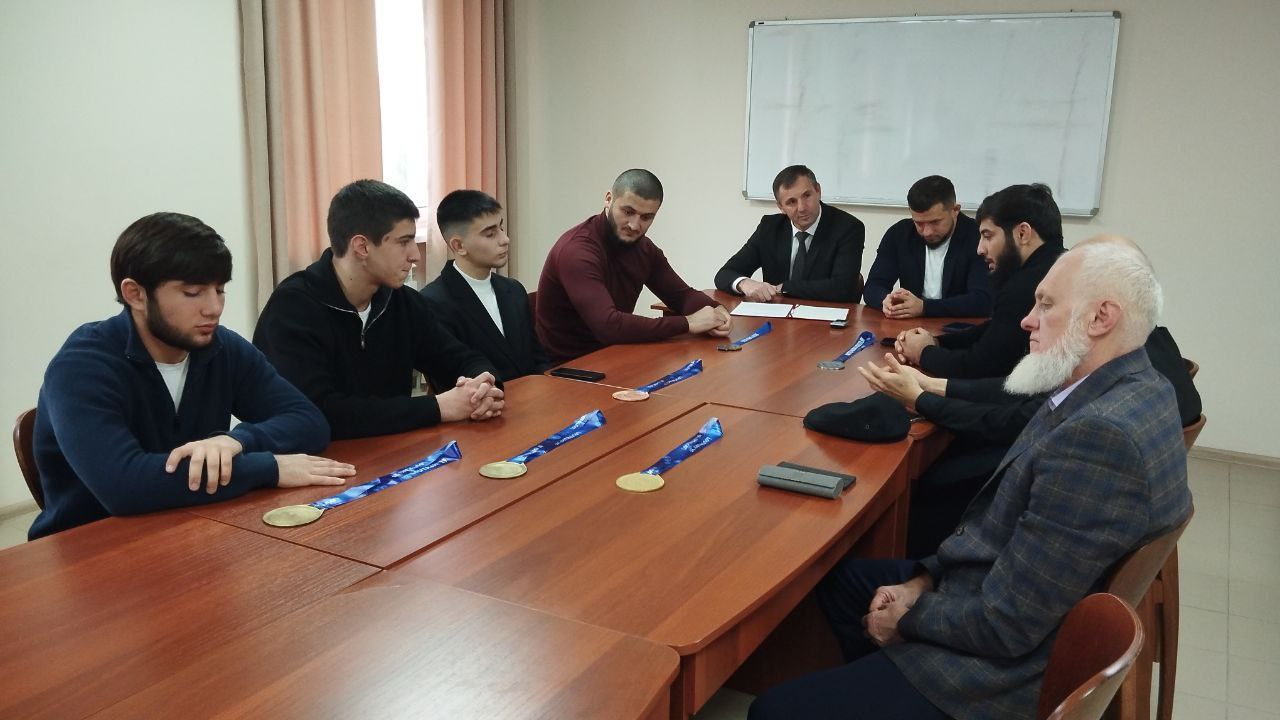 В министерстве спорта проходит пресс-конференция с участием победителей и призеров чемпионата и первенства мира по грэпплингу В министерстве спорта проходит пресс-конференция с участием победителей и призеров чемпионата и первенства мира по грэпплингу