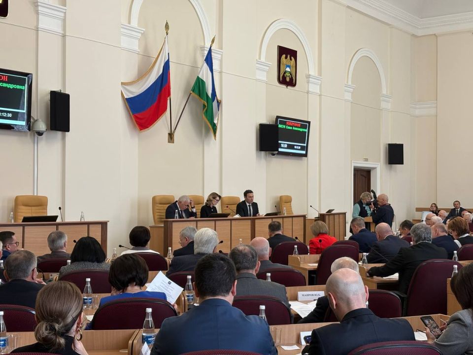 Парламент КБР рассмотрел проект бюджета на 2026–2028 годы
