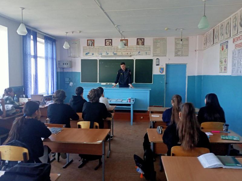 Полицейские Прохладненского района рассказали учащимся об опасности проявления терроризма и экстремизма Полицейские Прохладненского района рассказали учащимся об опасности проявления терроризма и экстремизма