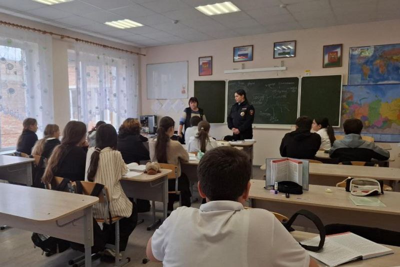 Полицейские Прохладненского района рассказали учащимся об опасности проявления терроризма и экстремизма Полицейские Прохладненского района рассказали учащимся об опасности проявления терроризма и экстремизма