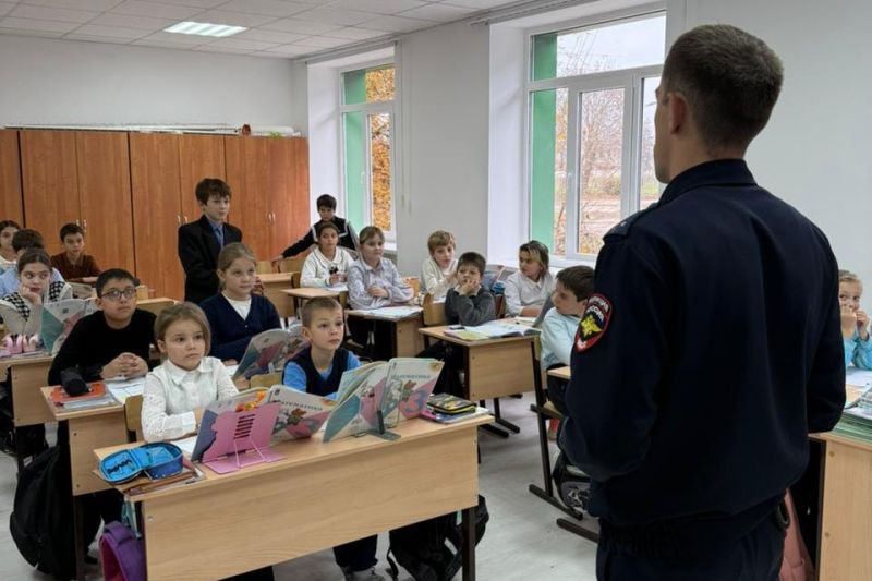 Полицейские Прохладненского района рассказали учащимся об опасности проявления терроризма и экстремизма Полицейские Прохладненского района рассказали учащимся об опасности проявления терроризма и экстремизма