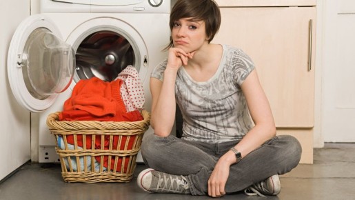Вы всю жизнь стирали одежду неправильно: пятна не отмываются по этим причинам