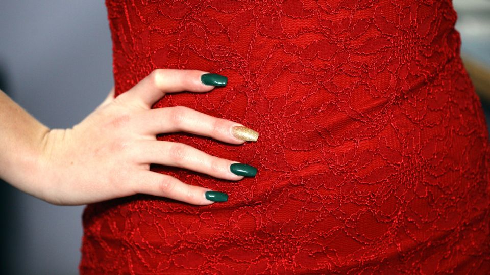 Обычная стирка угробит праздничные платья: с этими советами беды не случится