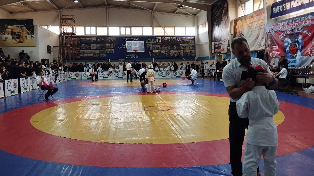 В Чегеме проходит первый в истории "Кубок Кавказа" по зендокай карате В Чегеме проходит первый в истории "Кубок Кавказа" по зендокай карате