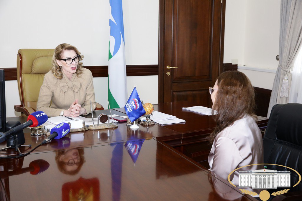 В рамках декады приёмов граждан, приуроченной к 24-летию Всероссийской политической партии "Единая Россия", Кабардино-Балкарская региональная общественная приёмная организует приём граждан руководителями партии в регионе... В рамках декады приёмов граждан, приуроченной к 24-летию Всероссийской политической партии "Единая Россия", Кабардино-Балкарская региональная общественная приёмная организует приём граждан руководителями партии в регионе...