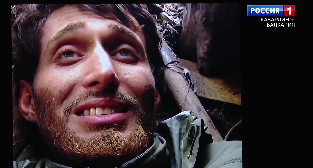 Видите этот проход? Раньше это был длинный коридор, через который я заходил