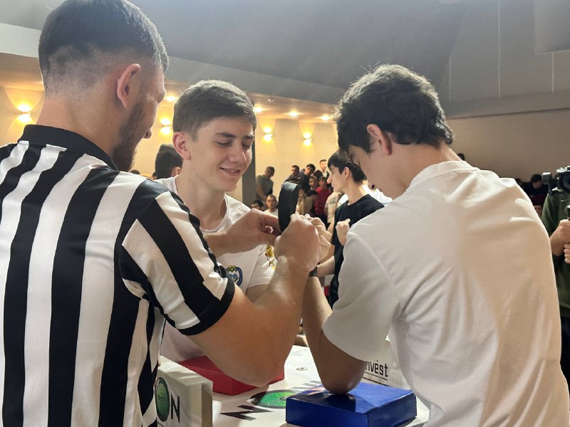 В Нальчике прошел чемпионат Кабардино-Балкарии по армрестлингу В Нальчике прошел чемпионат Кабардино-Балкарии по армрестлингу