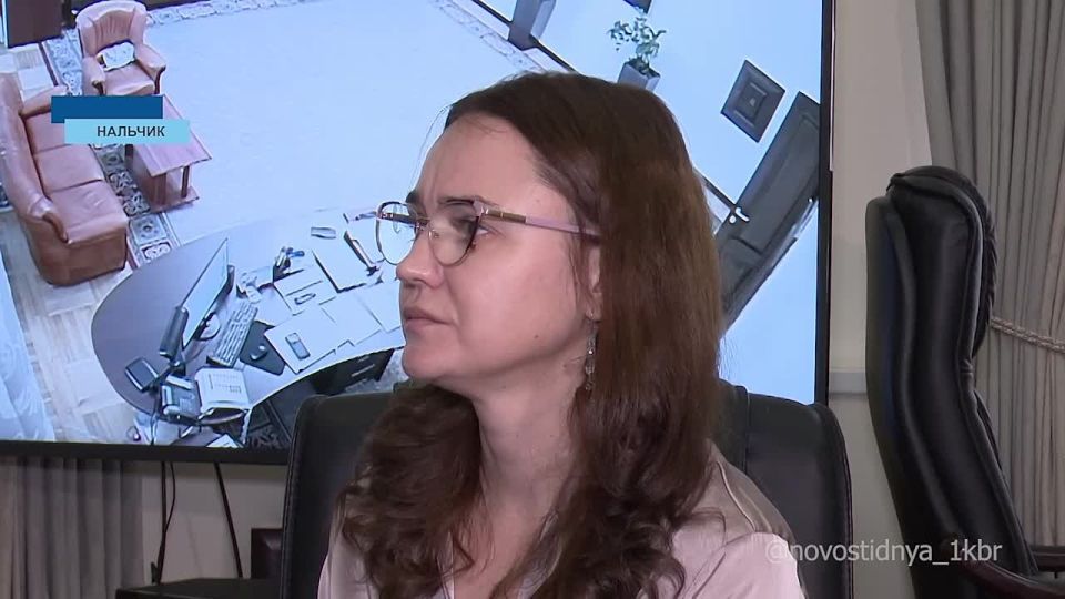 Председатель Парламента КБР Татьяна Егорова провела приём граждан по личным вопросам в рамках декады приёмов граждан, приуроченной к 24-летию Всероссийской политической партии "Единая Россия"