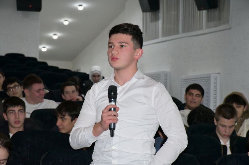 Около 500 учащихся образовательных учреждений Нальчика приняли участие в профилактическом мероприятии, организованном полицейскими Кабардино-Балкарии Около 500 учащихся образовательных учреждений Нальчика приняли участие в профилактическом мероприятии, организованном полицейскими Кабардино-Балкарии