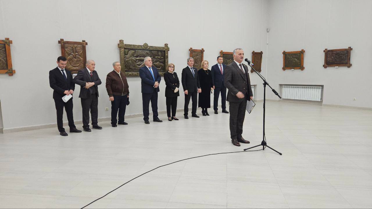 Юбилей Бориса Утижева. В Кабардино-Балкарии проходят памятные мероприятия, посвященные 85-летию со дня рождения известного кабардинского поэта, прозаика, драматурга, переводчика, публициста, языковеда, художника и... Юбилей Бориса Утижева. В Кабардино-Балкарии проходят памятные мероприятия, посвященные 85-летию со дня рождения известного кабардинского поэта, прозаика, драматурга, переводчика, публициста, языковеда, художника и...