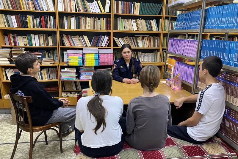 В Прохладненском районе сотрудники полиции провели мероприятия по правовому просвещению школьников