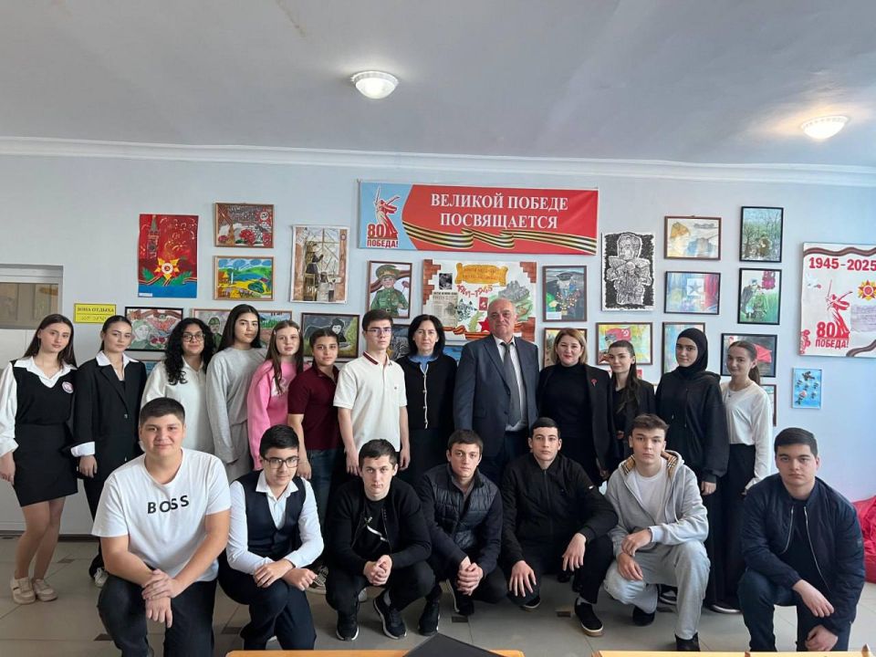 Накануне в «Добро Центре» г.о. Баксан состоялось открытие и первое заседание Клуба молодых избирателей "Право выбора", в состав которого вошли молодые педагоги, учащиеся общеобразовательных школ и студенты...