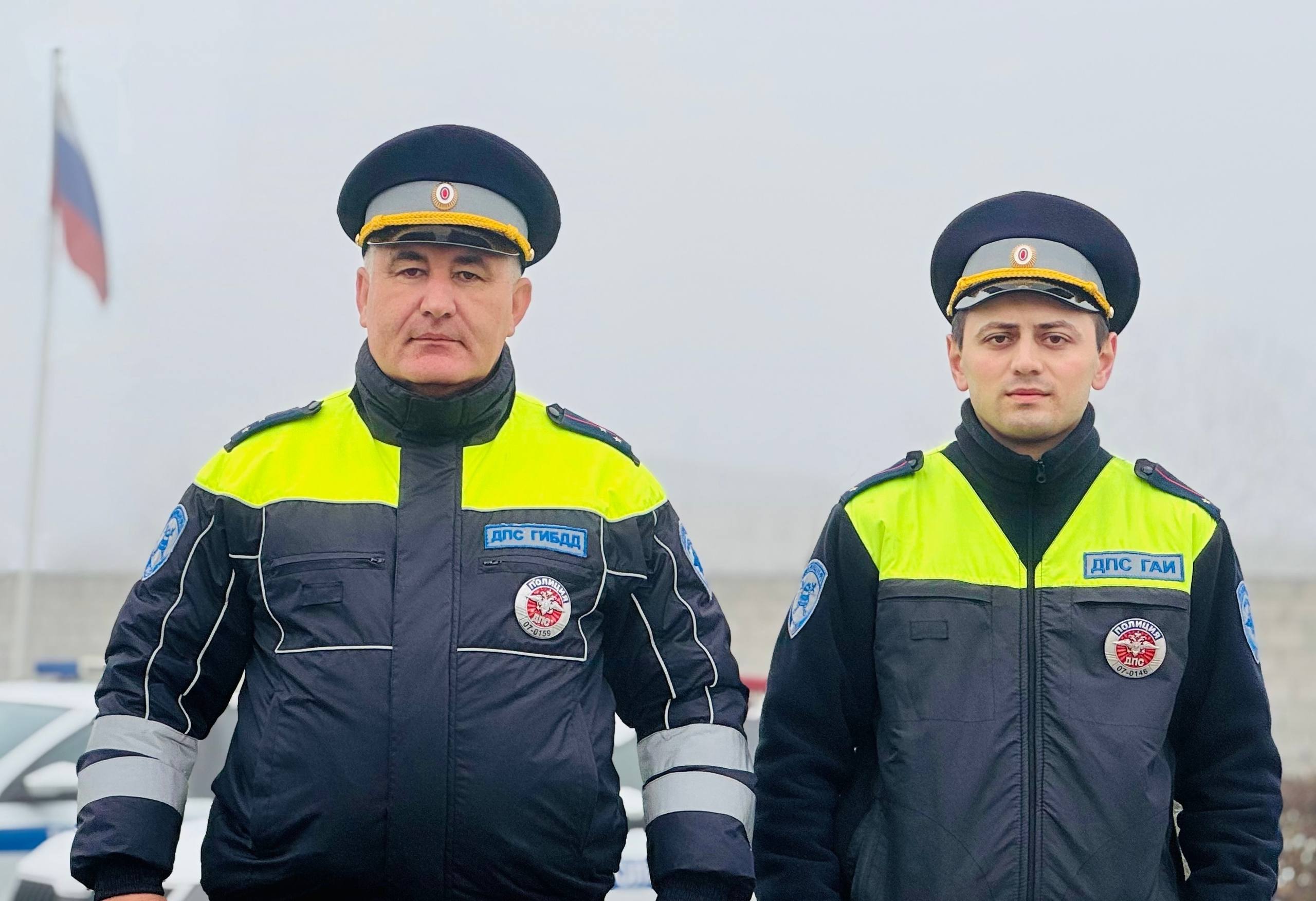 Житель Северной Осетии выразил благодарность автоинспекторам Кабардино-Балкарии за помощь на дороге