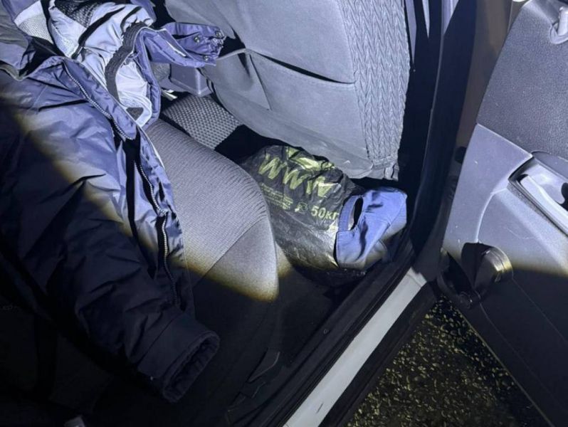 Автоинспекторы Кабардино-Балкарии пресекли перевозку наркотиков местным жителем