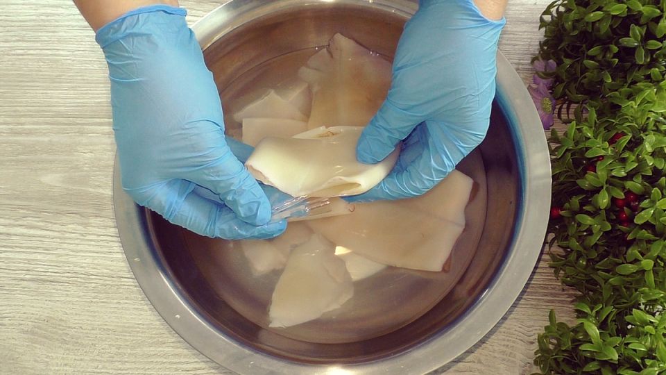 Кальмары в горчичном соусе: простая закуска для праздничного стола