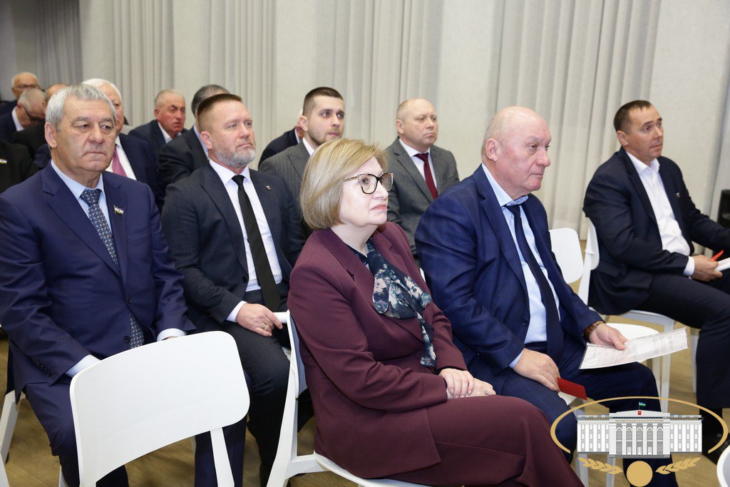 В г. Нальчике под руководством первого заместителя секретаря регионального отделения партии "Единая Россия", руководителя Администрации Главы КБР Мухамеда Кодзокова состоялась XXXVII Конференция Кабардино-Балкарского... В г. Нальчике под руководством первого заместителя секретаря регионального отделения партии "Единая Россия", руководителя Администрации Главы КБР Мухамеда Кодзокова состоялась XXXVII Конференция Кабардино-Балкарского...