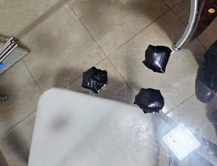 Полицейскими Кабардино-Балкарии по подозрению в сбыте наркотиков задержаны двое местных жителей Полицейскими Кабардино-Балкарии по подозрению в сбыте наркотиков задержаны двое местных жителей