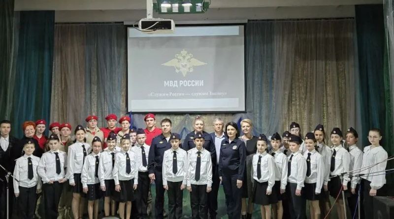 В Майском районе открылся кадетский класс полиции В Майском районе открылся кадетский класс полиции