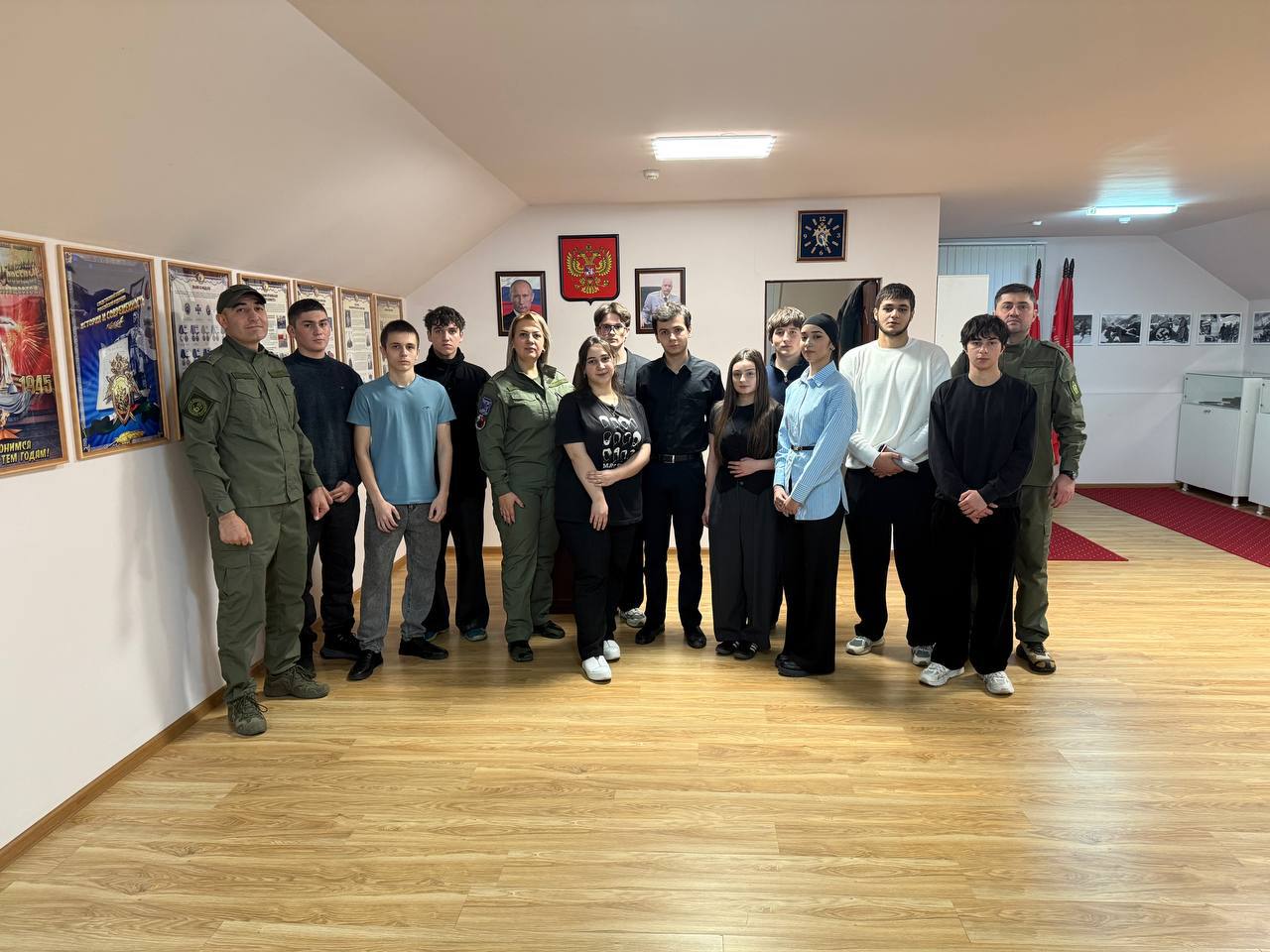 Сотрудники следственного управления провели практическое занятие для юных следователей по профилактике киберпреступлений Сотрудники следственного управления провели практическое занятие для юных следователей по профилактике киберпреступлений