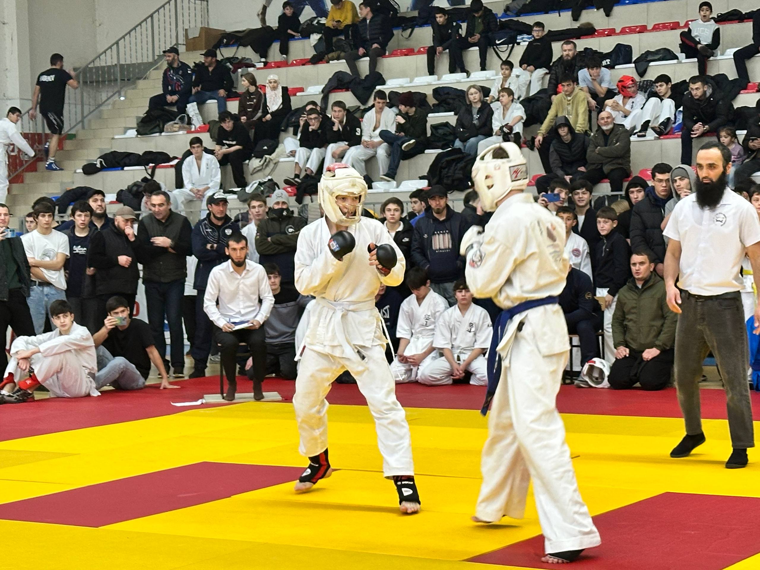 В ФОКе КБГУ проводят первенство и чемпионат КБР по всестилевому карате В ФОКе КБГУ проводят первенство и чемпионат КБР по всестилевому карате